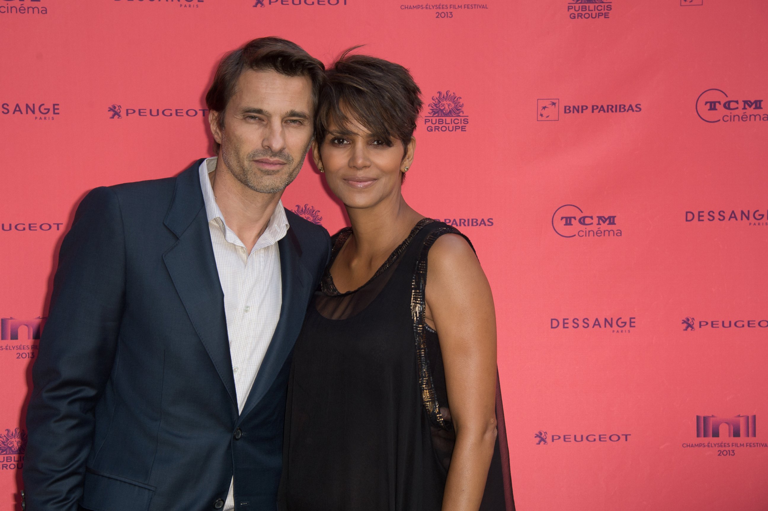 PHOTO: Olivier  Martinez and Halle Berry attend the  "Toiles Enchantees" red carpet as part of the Champs Elysees Film Festival, June 13, 2013, in Paris.