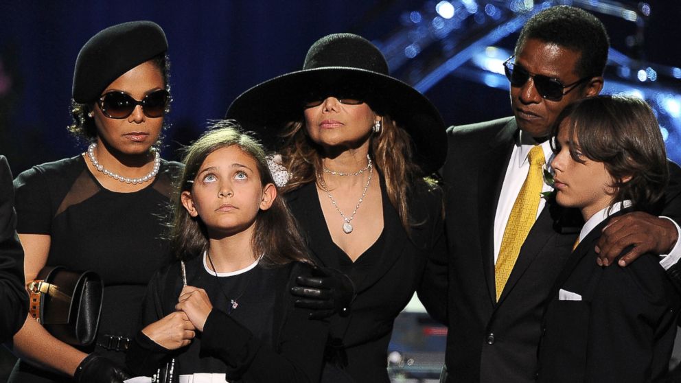 PHOTO: From left, Michael Jackson's sister Janet Jackson, daughter Paris, sister LaToya Jackson, brother Jermaine Jackson and oldest son Prince Michael I attend Jackson's memorial service at the Staples Center in Los Angeles, July 7, 2009.