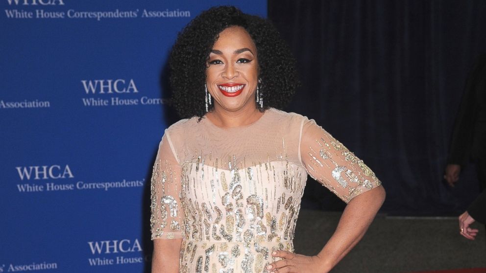 PHOTO: Shonda Rhimes attends the 102nd White House Correspondents' Association Dinner, April 30, 2016, in Washington. 