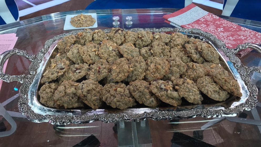 PHOTO: John Legend shared on "GMA" his recipe for peanut butter oatmeal chocolate chunk cookies.