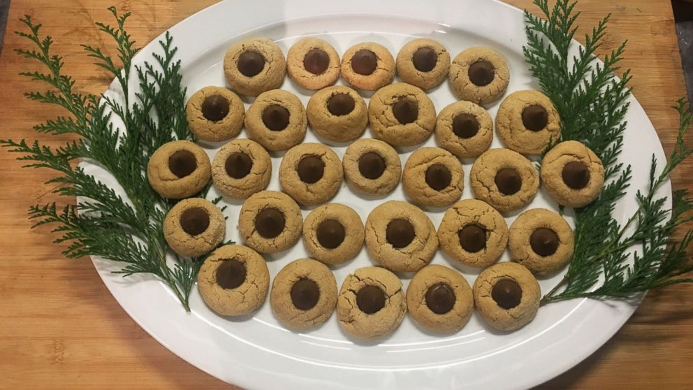 PHOTO: This holiday season is the perfect time to try out these delicious peanut butter cookies with a Hershey's Kiss in the center of each cookie.