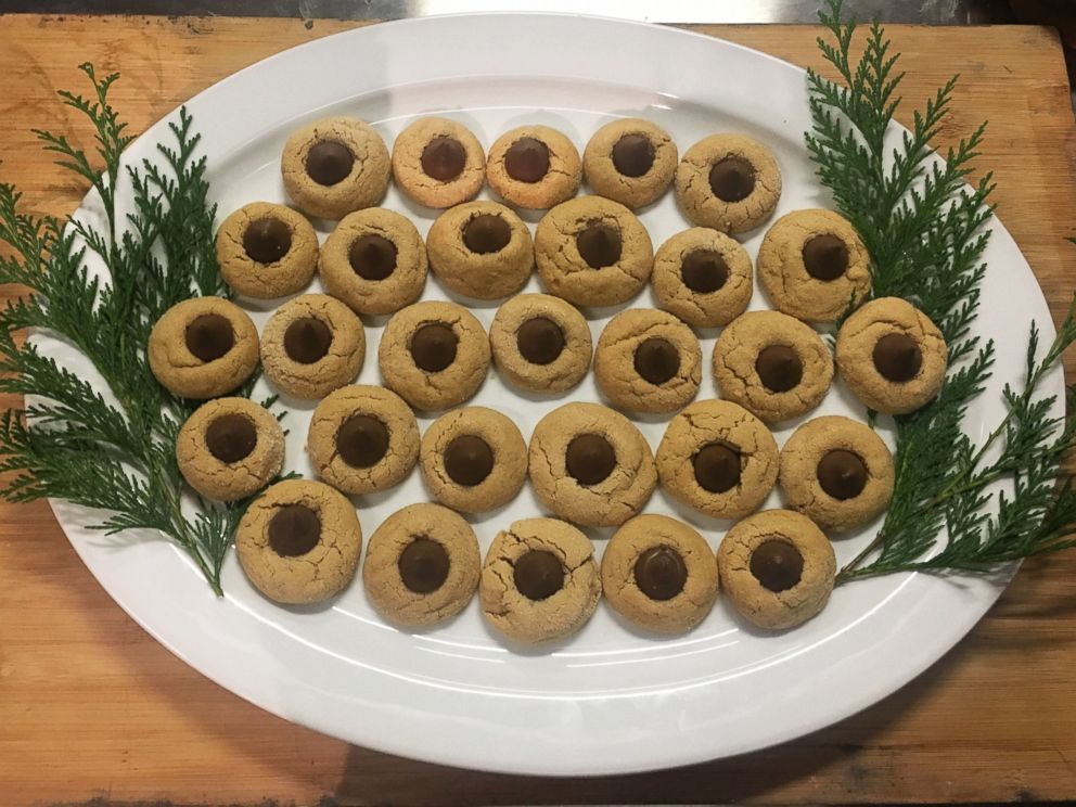 PHOTO: This holiday season is the perfect time to try out these delicious peanut butter cookies with a Hershey's Kiss in the center of each cookie.