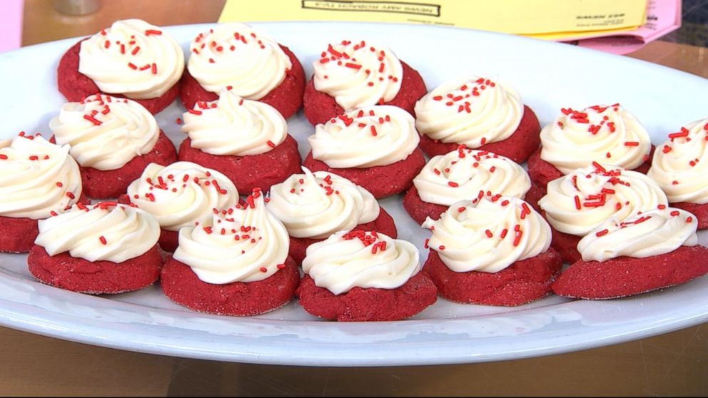 PHOTO: "GMA" viewer Johnna Curtis shared the recipe for her family's favorite Mrs. Claus Red Velvet Cookies.