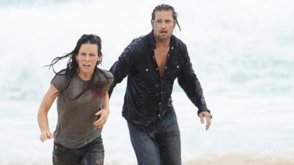 PHOTO: Josh Holloway and Evangeline Lilly in "The End" episode of the ABC Television Network "Lost," in 2004.