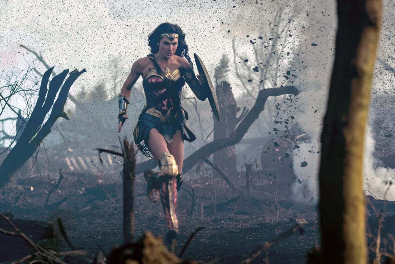 All 7 Live-Action Wonder Woman Costumes, Ranked