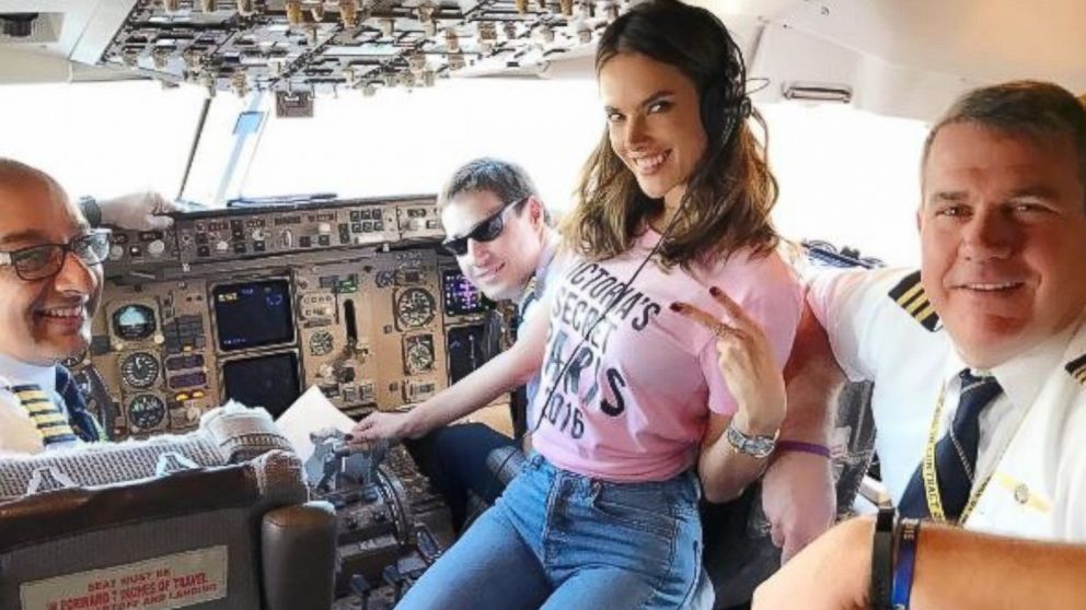 Alessandra Ambrosio posted this photo to her Instagram account, Nov. 27, 2016.