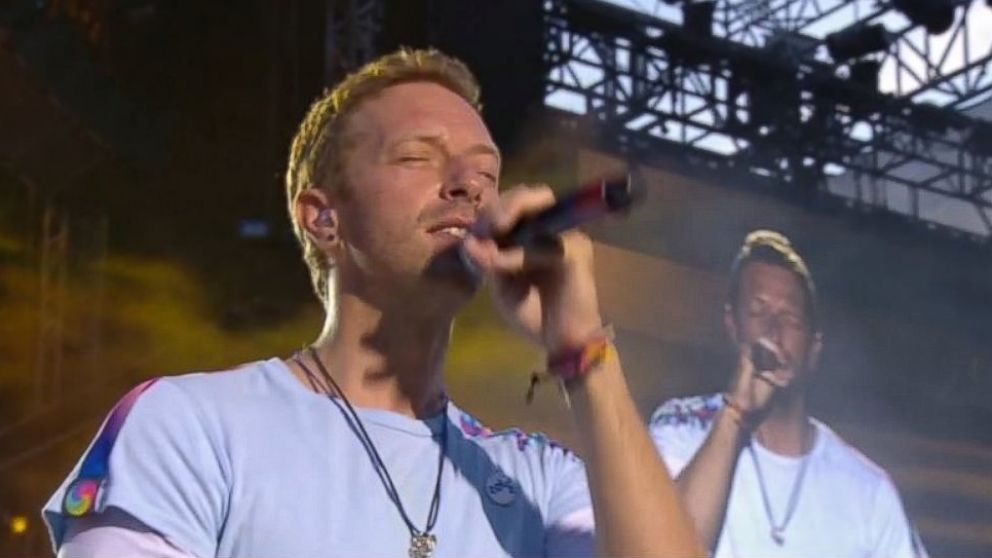 PHOTO: Coldplay performs at One Love Manchester tribute concert in Manchester, England, June 4, 2017.