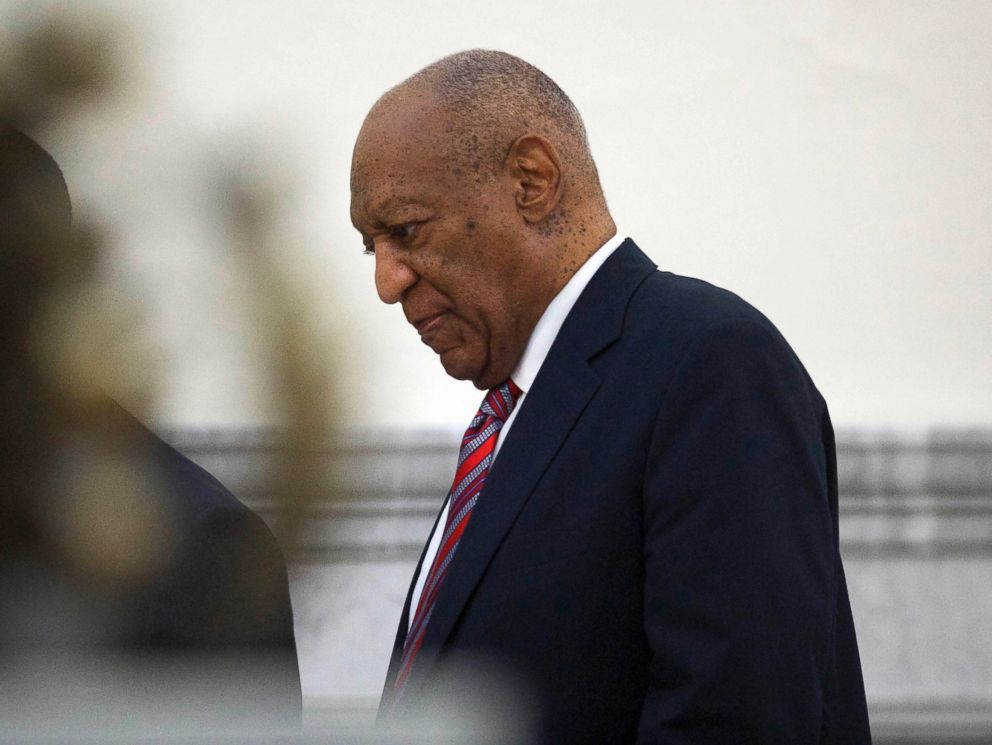 PHOTO: Bill Cosby walks through the Montgomery County Courthouse in Norristown, Pa., June 7, 2017, on the third day of his sexual assault trial.