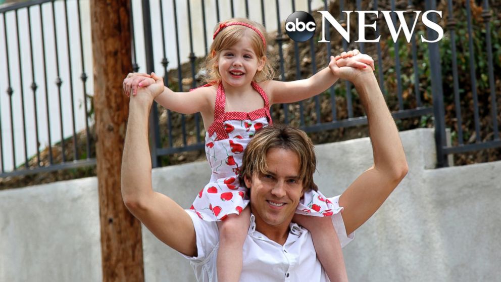 PHOTO: Larry Birkhead, is raising his daughter Dannielynn, seen here in this 2009 photo, as a single dad.