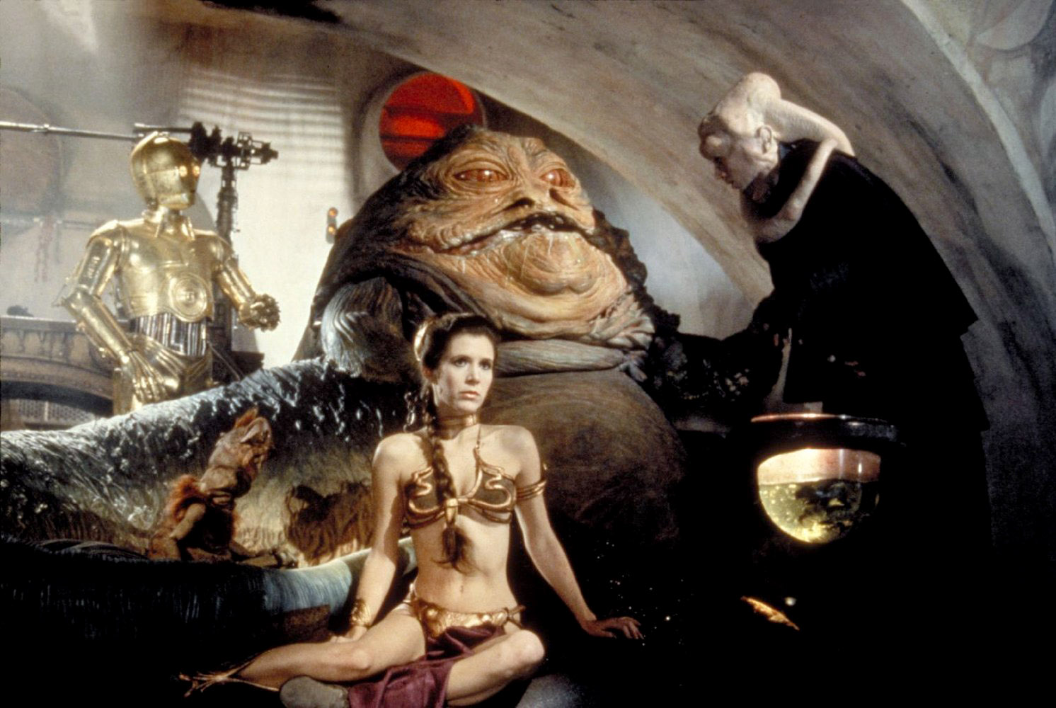 PHOTO: Carrie Fisher, center, as Princess Leia, in a scene from "Star Wars: Return of the Jedi."