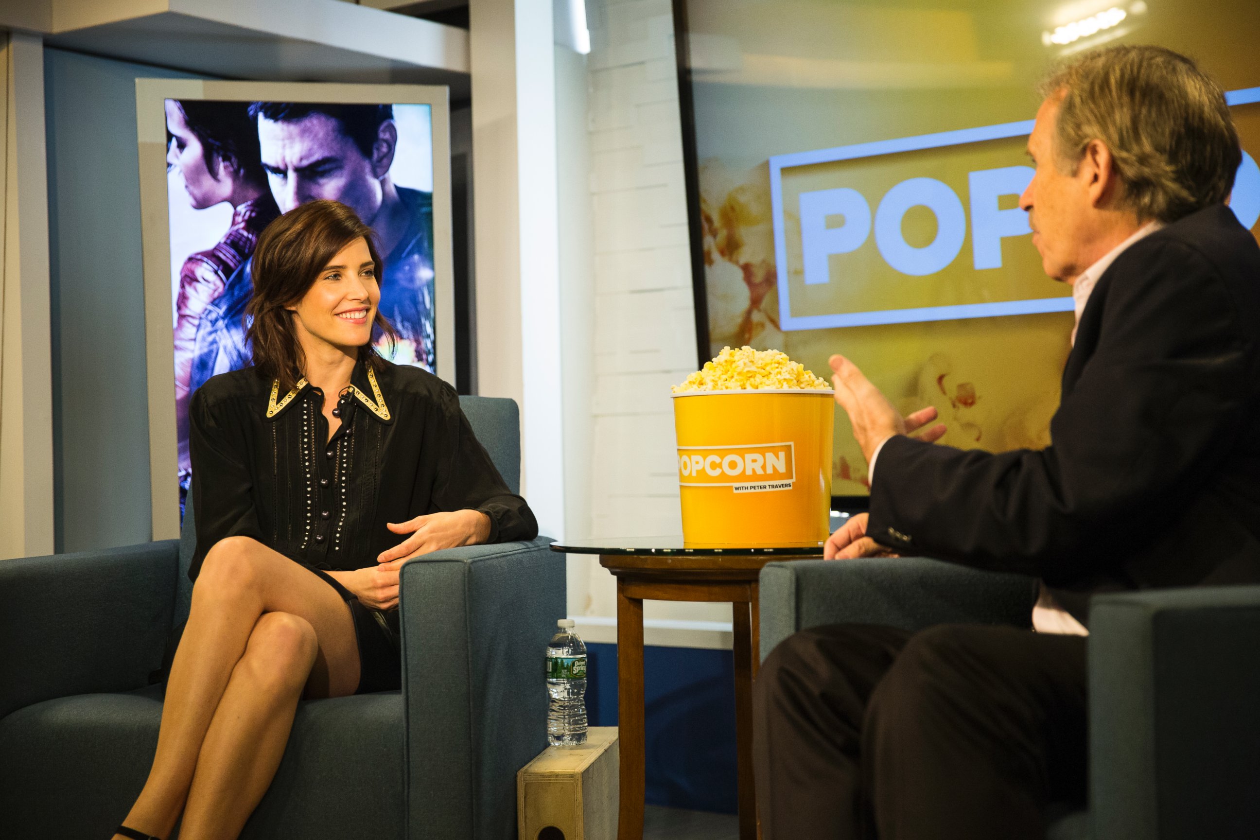 PHOTO: Cobie Smulders and Peter Travers at the ABC News Headquarters in New York City, Oct. 14, 2016.