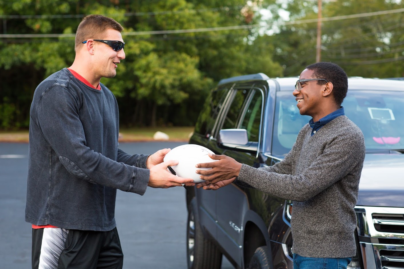 PHOTO: Undercover Lyft's latest driver is New England Patriots' tight end Rob Gronkowski.