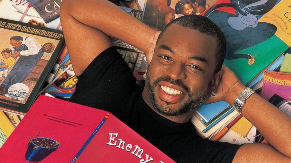 Actor LeVar Burton has devoted 30 years to promoting literacy and encouraging children to read with his TV show -- and now the app -- "Reading Rainbow."