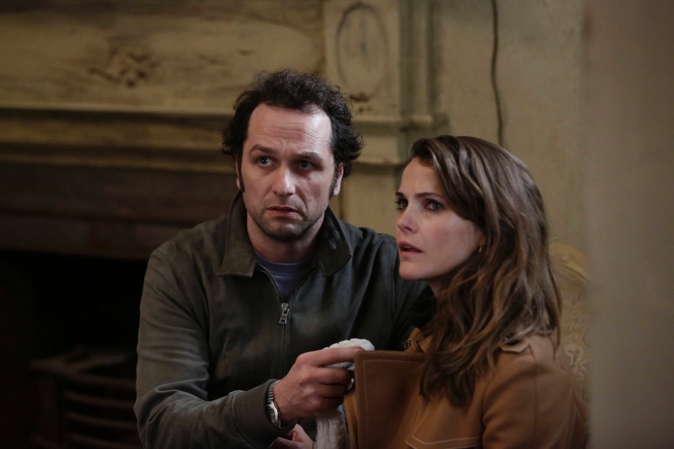PHOTO: Matthew Rhys as Philip Jennings and Keri Russell as Elizabeth Jennings in the episode, "The Magic of David Copperfield V. The Statue of Liberty Disappears" of "The Americans" TV series.