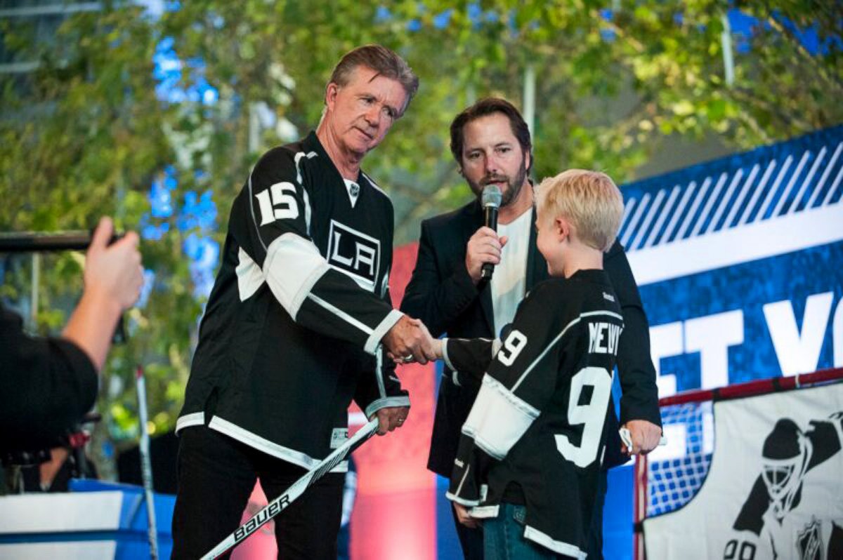 PHOTO: Alan Thicke takes part in an event for StubHub.