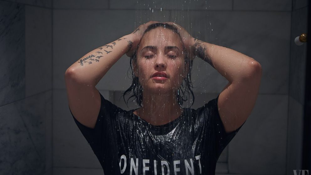 Demi Lovato Nude Porn - Demi Lovato Bares Body, Emotions on Naked Magazine Shoot - ABC News