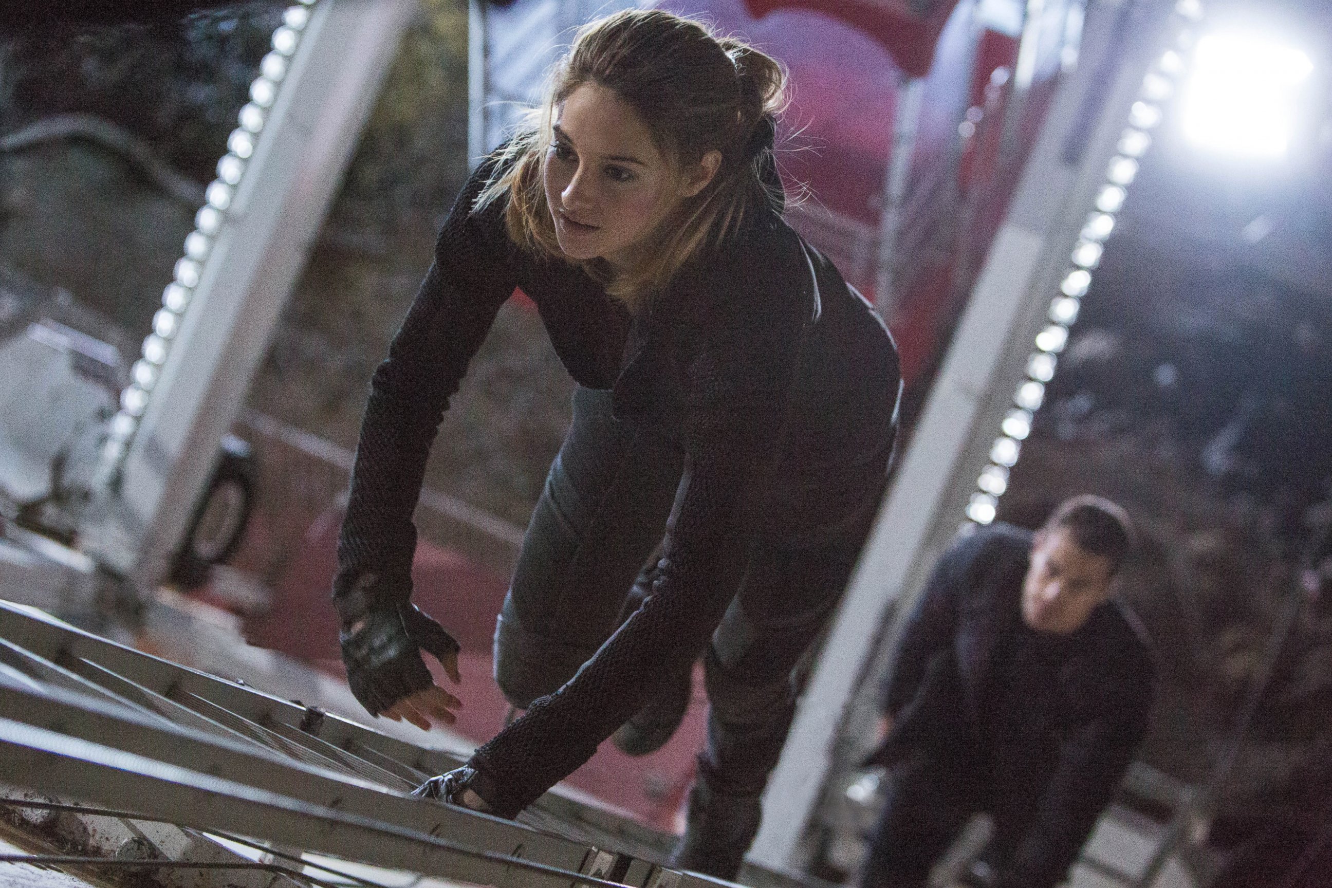 PHOTO: Shailene Woodley in a scene from 'Divergent.'