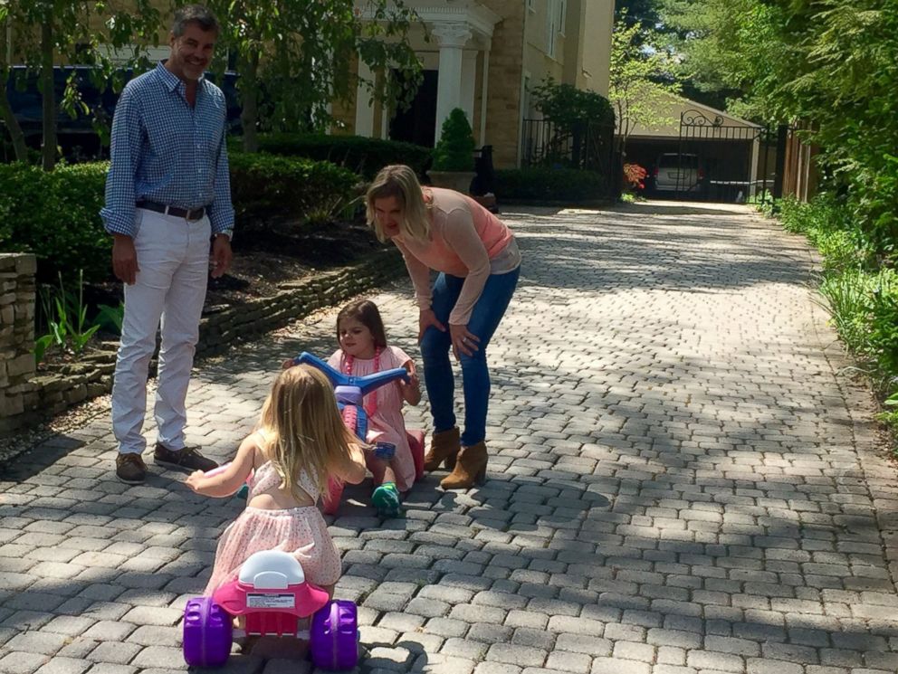 PHOTO: Gordon and Kristen Grays daughters, 5-year-old Charlotte and 2-year-old Gwenyth, were diagnosed with Batten CLN6, a degenerative brain disorder that causes blindness, seizures and death.