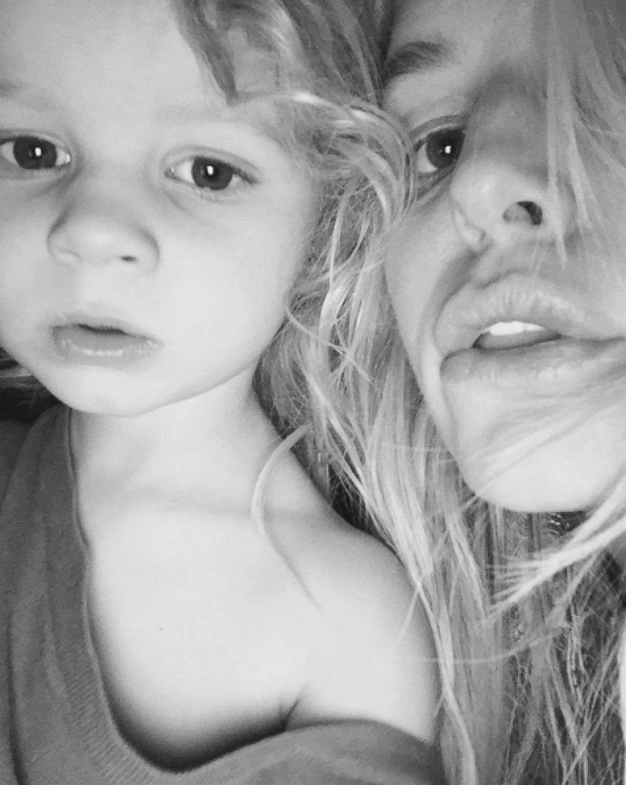 Jessica Simpson Shares a Selfie With Her Son Ace Picture | Jessica Simpson Through the ...