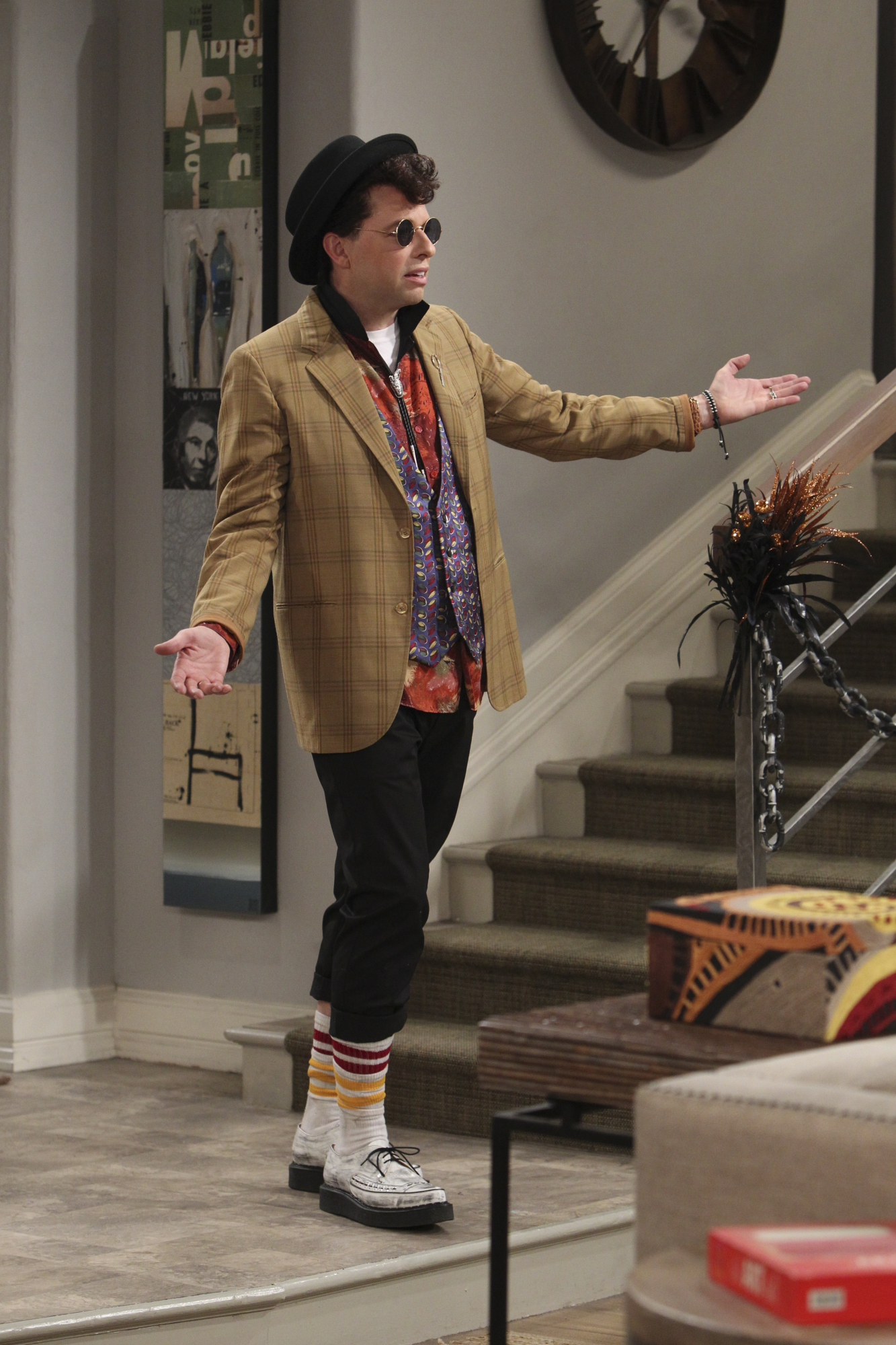 PHOTO: Jon Cryer stars in an episode of "Two and a Half Men," Oct. 30, 2014.