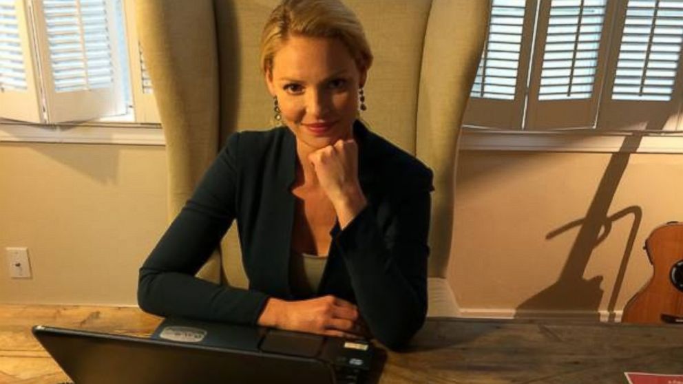 Katherine Heigl posted this photo of herself to Facebook, Jan. 5, 2014, with the caption: "You guys ready for the Q & A? If you want to post any questions below I will be back in a few minutes to answer as many as I can. Would love to talk some State of Affairs!"