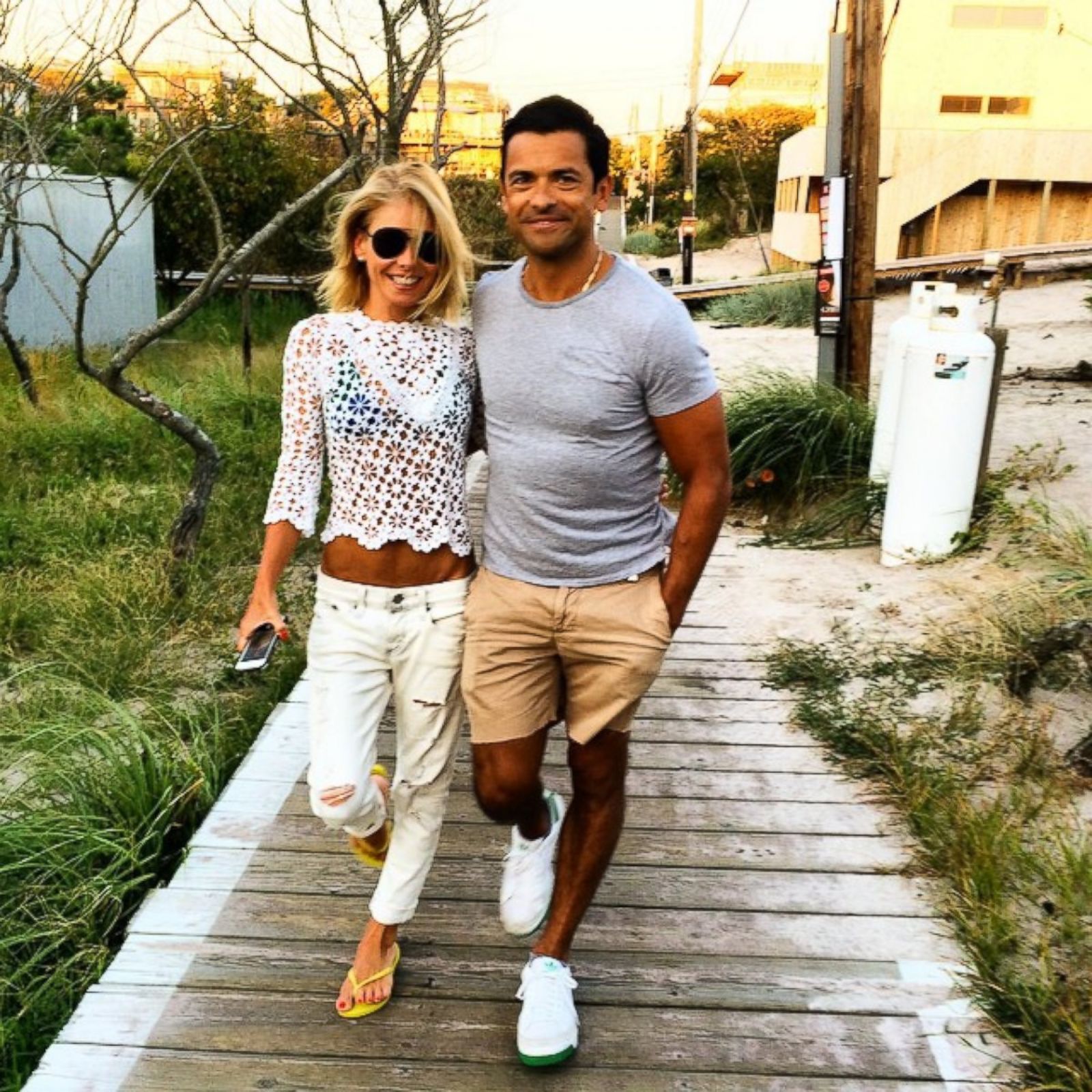 kelly ripa casual clothes