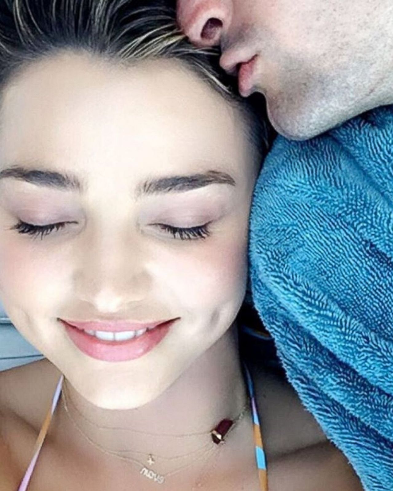Feet Selfie Miranda Kerr naked photo 2017 Sexy Selfie Miranda Kerr naked photo 2017