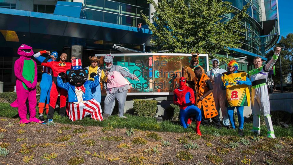 Video NFL Stars Visit Children's Hospital in Halloween Costumes