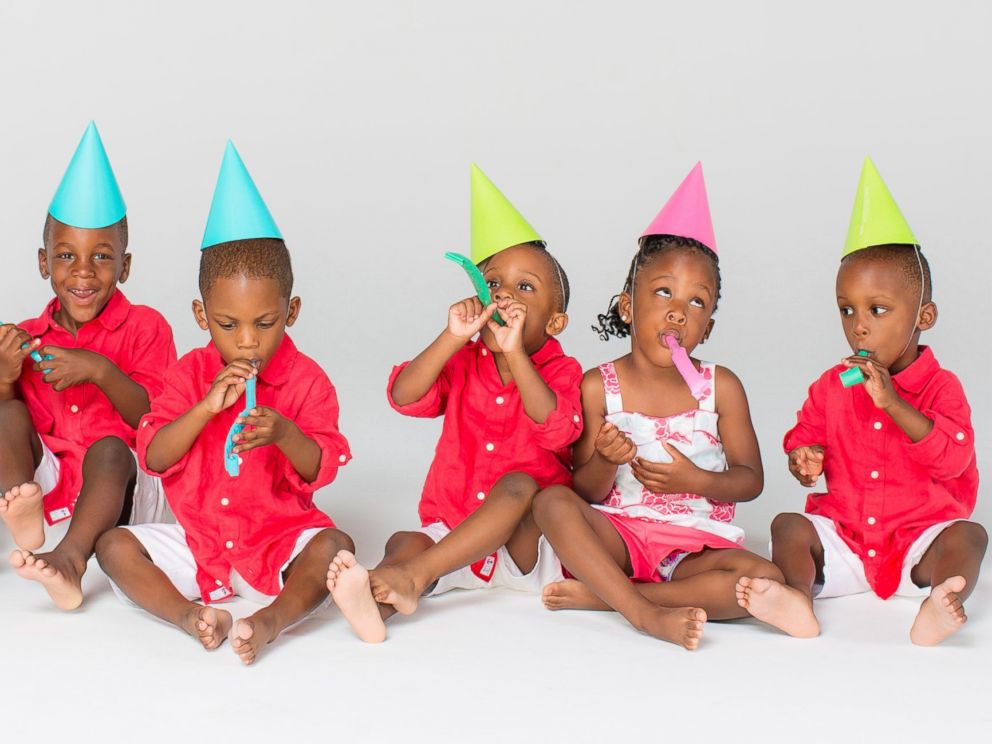 PHOTO: Mia and Rozonno (Ro) McGhee with the McGhee sextuplets from Six Little McGhees celebrate their 4th birthday.