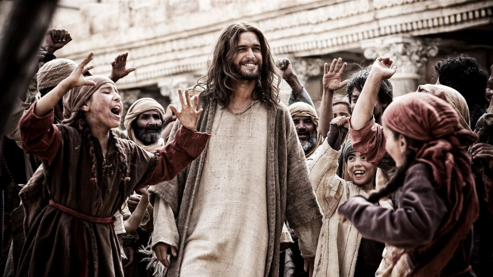Jesus Returns To The Big Screen In Biblical Movie Son Of God Images, Photos, Reviews