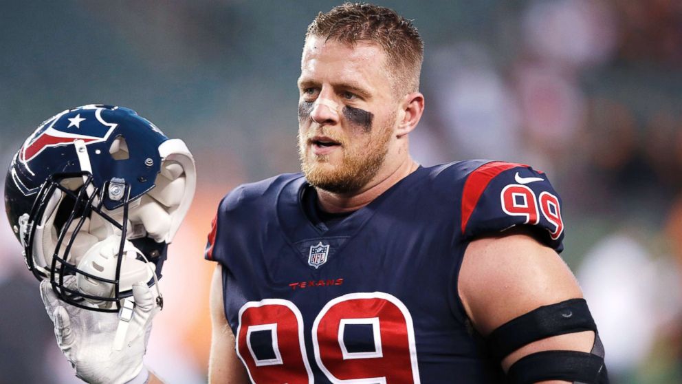 JJ Watt Makes an Emotional Entrance for the Houston Texans