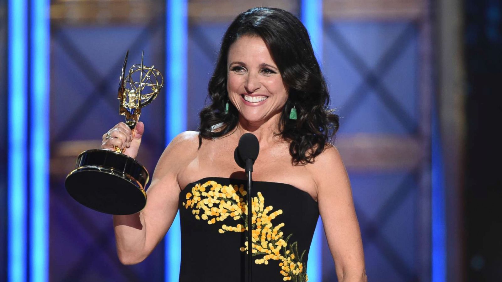 PHOTO: Julia Louis-Dreyfus accepts the award for outstanding lead actress in a comedy series for "Veep" at the 69th Primetime Emmy Awards on Sept. 17, 2017, at the Microsoft Theater in Los Angeles.