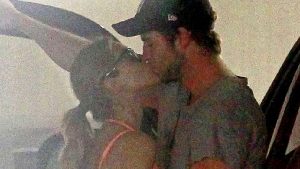 Liam Hemsworth is seen kissing new flame Eiza Gonzalez in Los Angeles, Sept. 17, 2013.