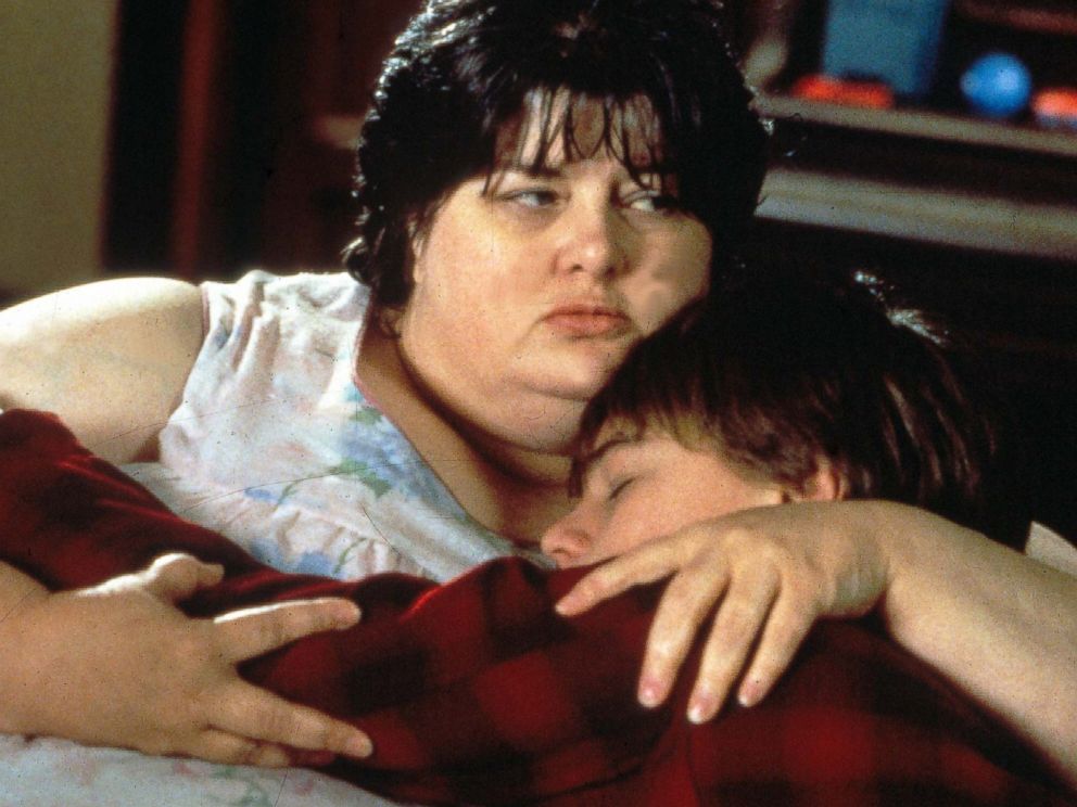 Leonardo Dicaprio Pays Tribute To What S Eating Gilbert Grape Co Star Darlene Cates Abc News