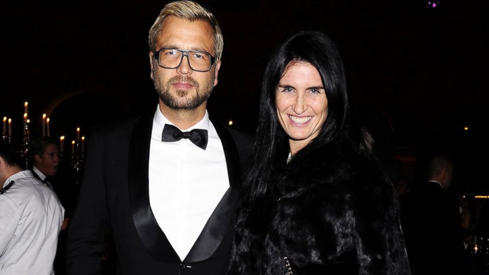 PHOTO:Ulf Ekberg and Johanna Aybar attend the "Skyfall" premiere in Stockholm, Oct.24, 2012. 
