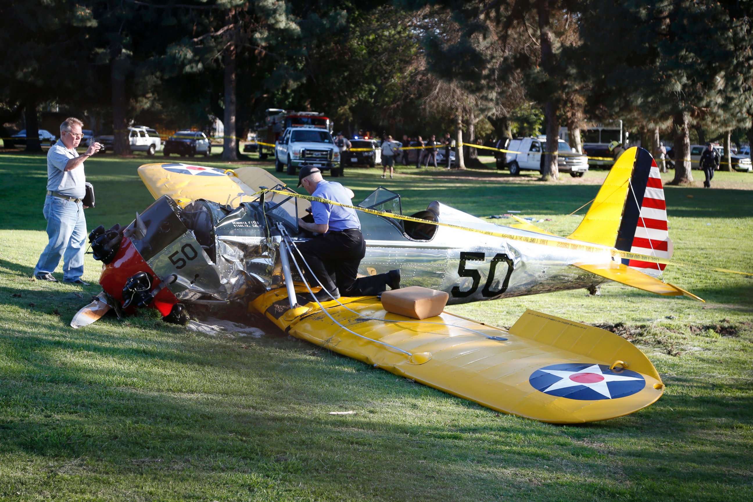 PHOTO: An airplane sits on the ground after crash landing at Penmar Golf Course in Venice, Los Angeles, March 5, 2015. 