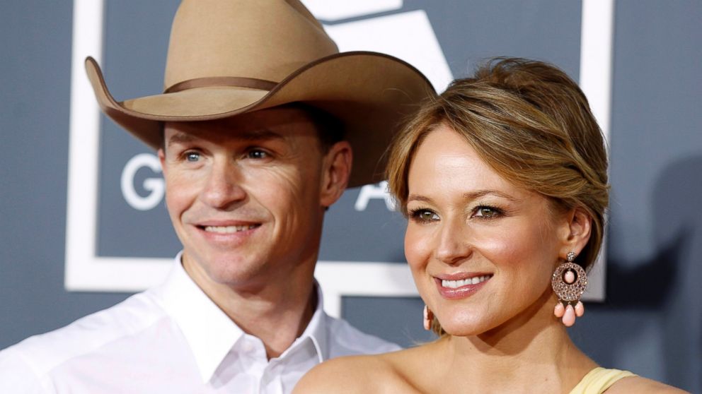 Singer Jewel and husband, rodeo rider Ty Murray, arrive at the 53rd annual Grammy Awards in Los Angeles, Calif. in this Feb. 13, 2011, file photo. 