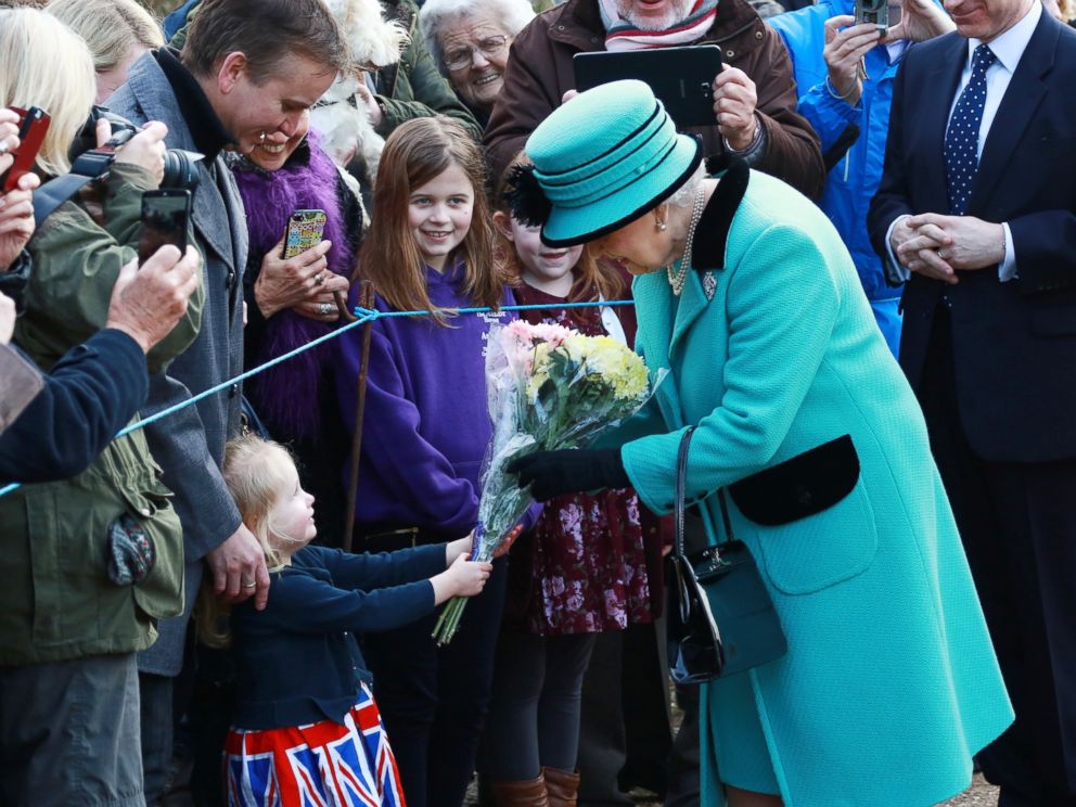 PHOTO: Queen Elizabeth II attends Church at West Newton, Norfolk, Feb. 5, 2017.