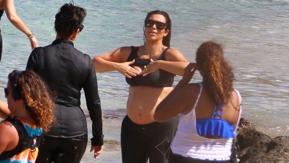 PHOTO: Kim and Khloe Kardashian at the beach on Aug. 18, 2015 in Saint Barth.