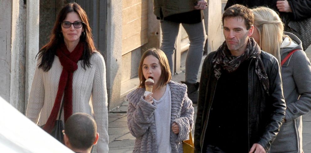 Courteney Cox Goes to Venice with New Boyfriend and ...