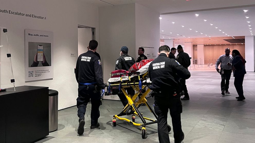 Un homme recherché pour avoir poignardé le MoMA de New York arrêté à Philadelphie