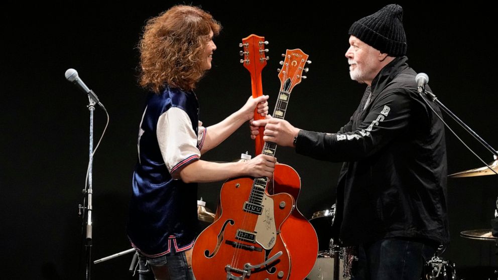 Rock star Randy Bachman reunited with beloved stolen guitar