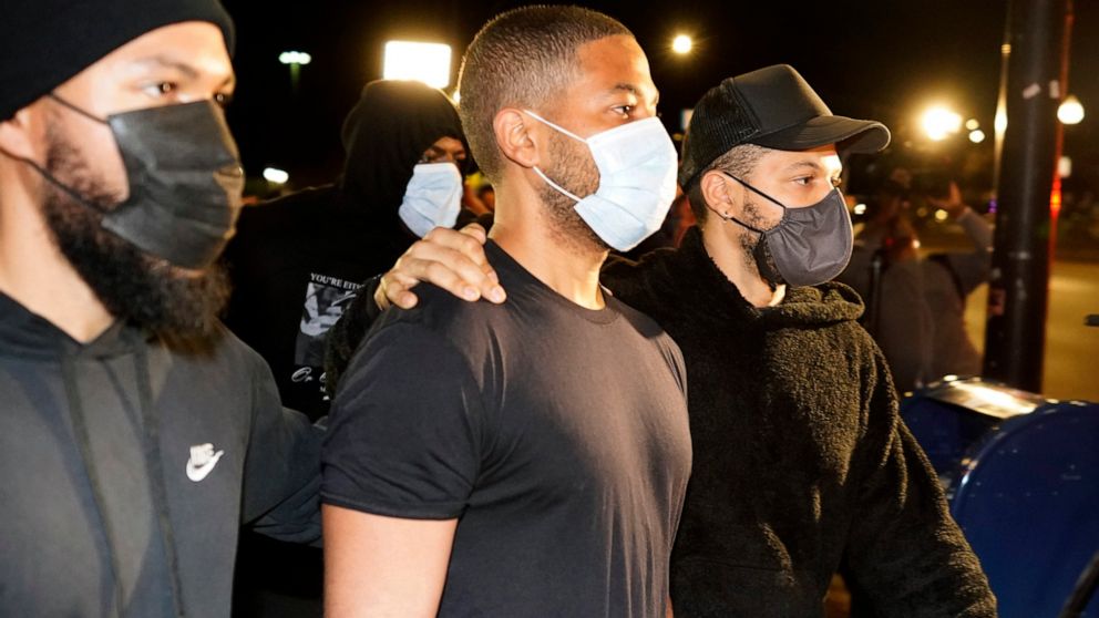 Jussie Smollett libéré de la prison du comté pendant l’appel