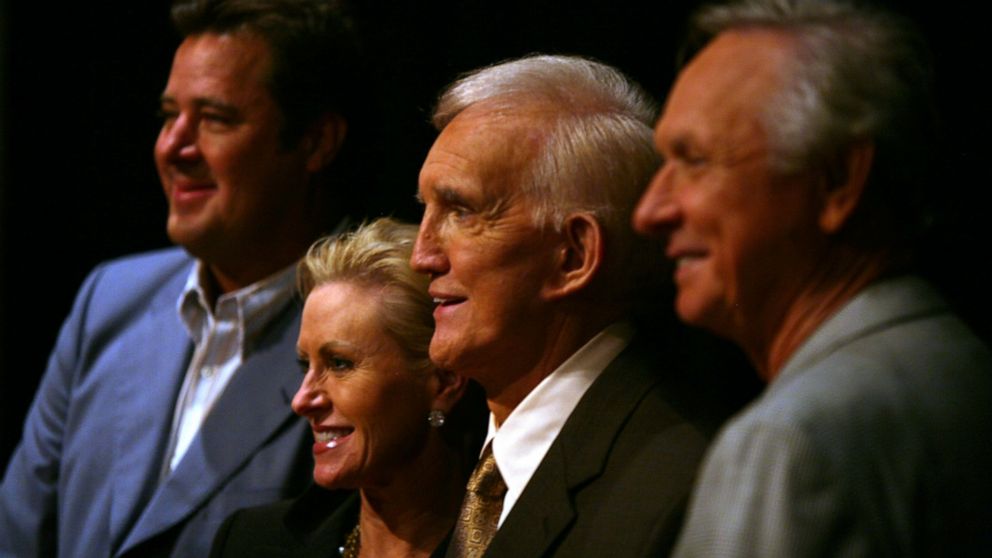 FILE - Tammy Genovese, second left, Country Music Association Chief Operating Officer, poses for a photo with Vince Gill, left, Ralph Emery and Mel Tillis, right, Tuesday, Aug. 7, 2007, in Nashville, Tenn., after it was announced that the three men w