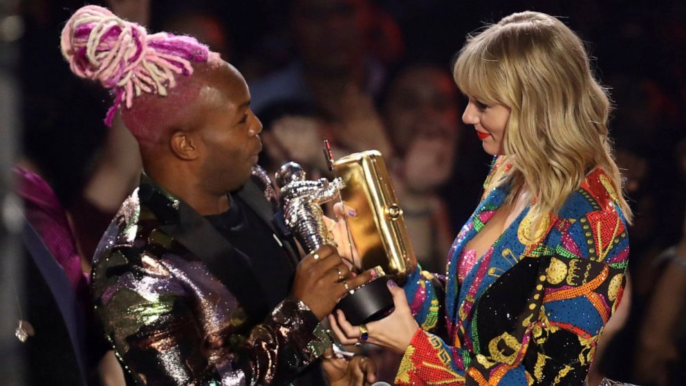 Meet Todrick Hall A Taylor Swift Pal Who Preaches Inclusion