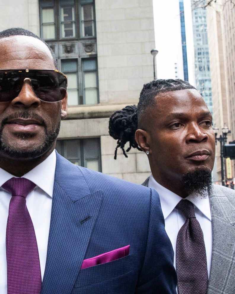 House Cleaning Girl And Bodyguard Boys Sex Videos - R. Kelly sex tapes: from duffel bag to national circulation - ABC News