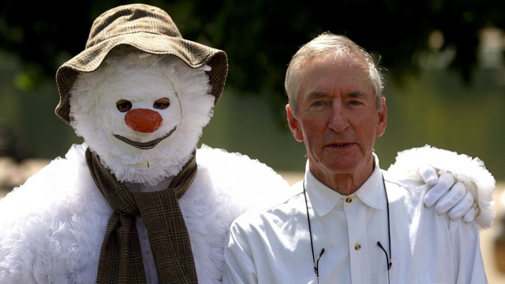 “The Snowman” children’s author Raymond Briggs dies at 88