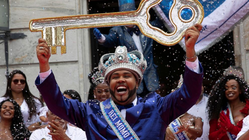 Rio's Carnival parade is back, as street bands ache to party