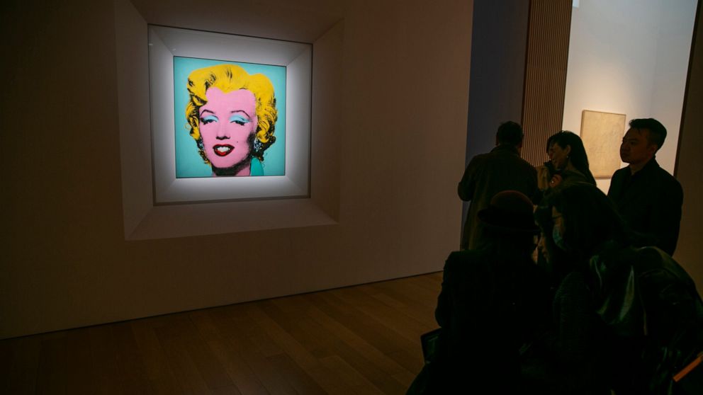 Warhol's 'Marilyn' auction nabs $195M; most for US artist