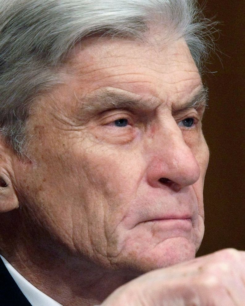 John Warner Dies Former Gop Senator Was Military Expert Abc News